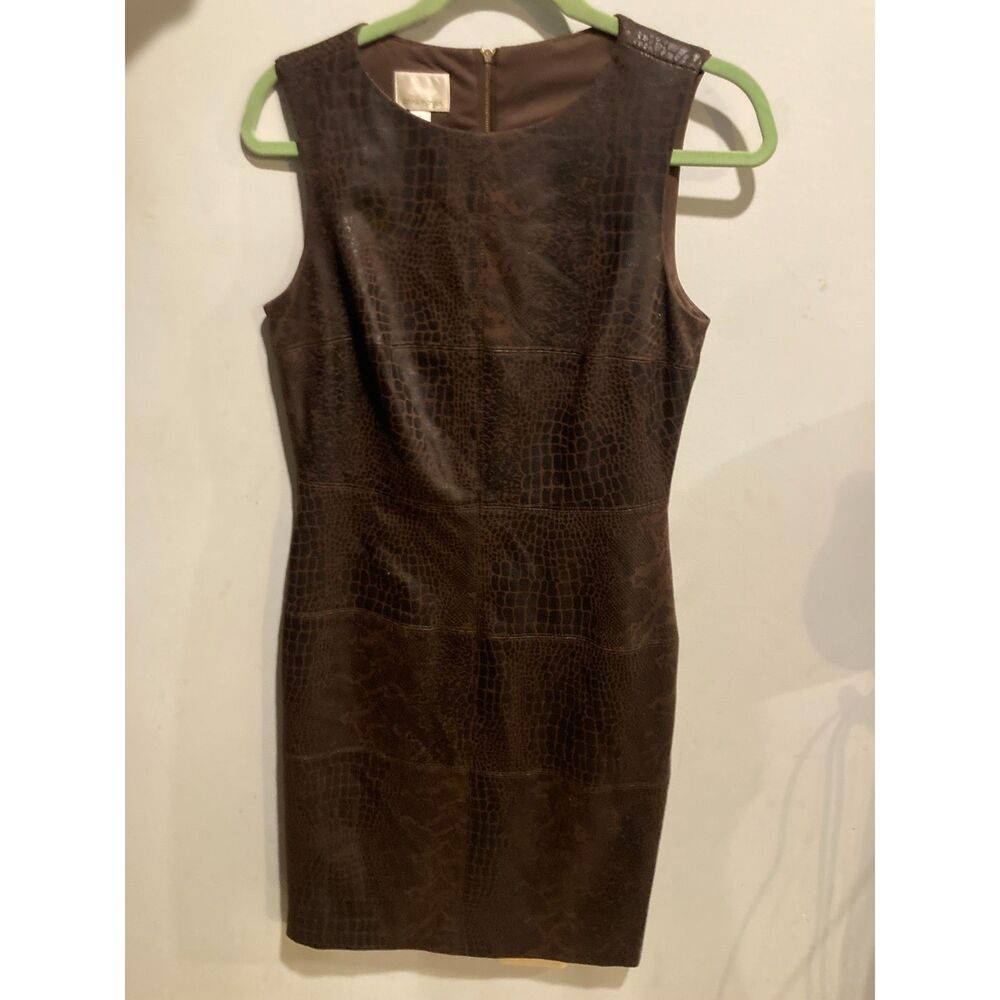 faux leather / snakeskin sleeveless size 6 dress Donna Morgan black brown
